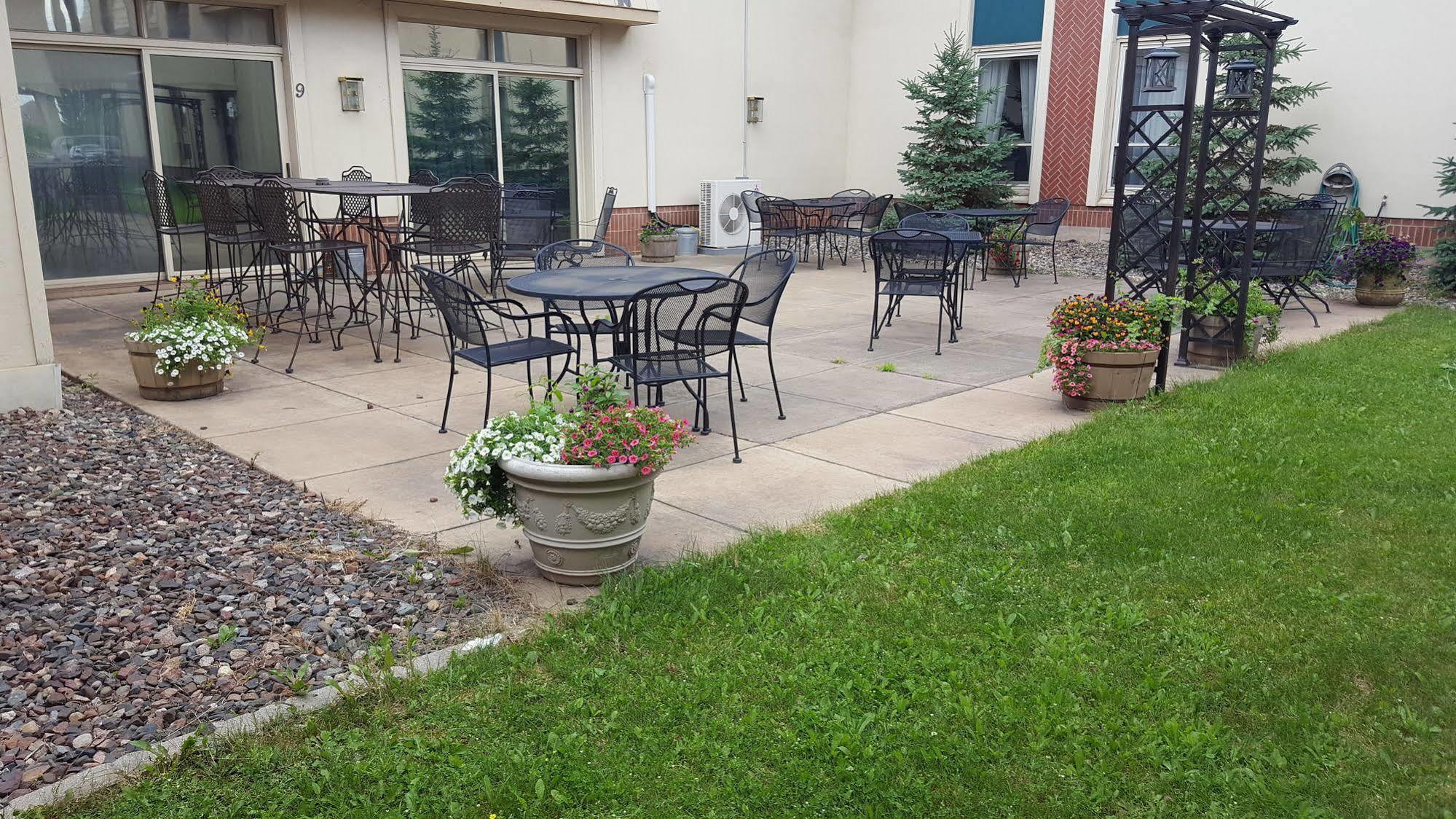 Hibbing Park Hotel Exterior photo