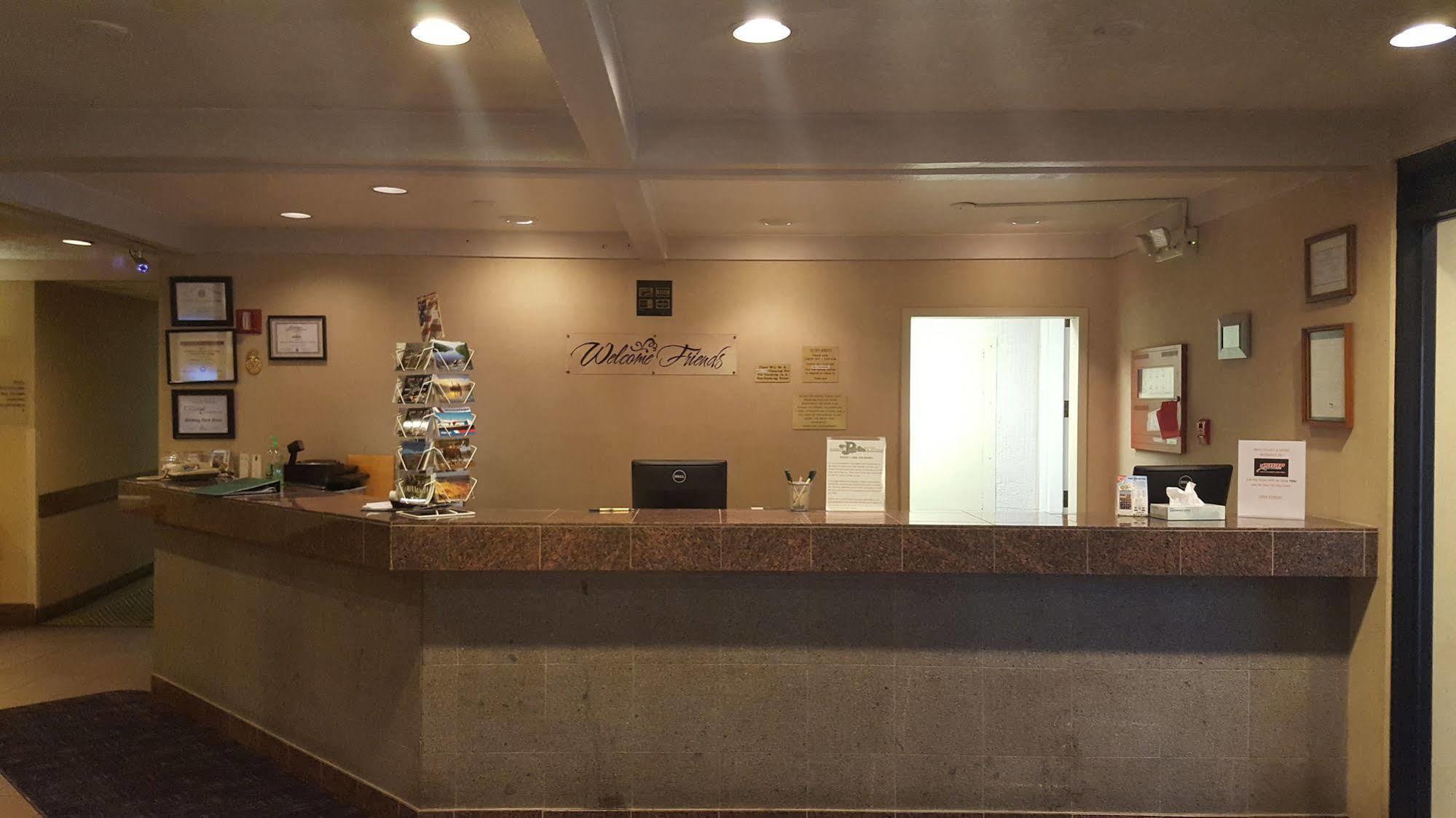 Hibbing Park Hotel Exterior photo